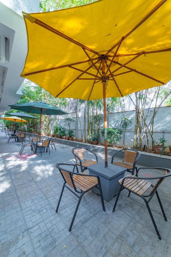 Hotel Athome , Whitefields, Kondapur Haydarabad Dış mekan fotoğraf