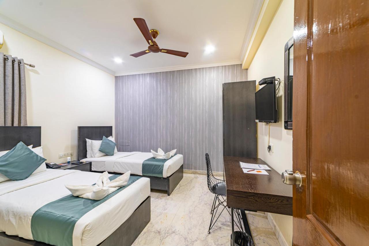 Hotel Athome , Whitefields, Kondapur Haydarabad Dış mekan fotoğraf